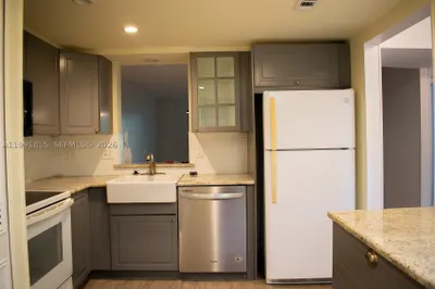 260 NW 76th Ave #406 1