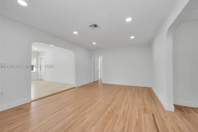 1540 Sarria Ave 1