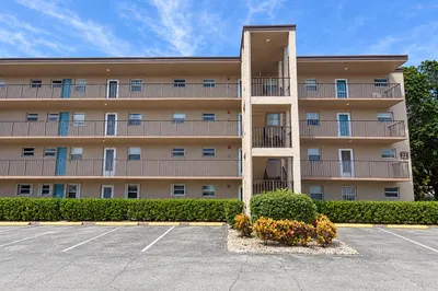 729 LORI Drive #202 1