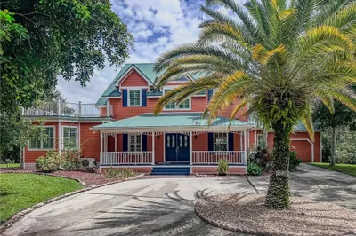 521 SW Marion Court 1
