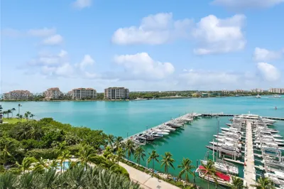 1000 S Pointe Dr #904 1