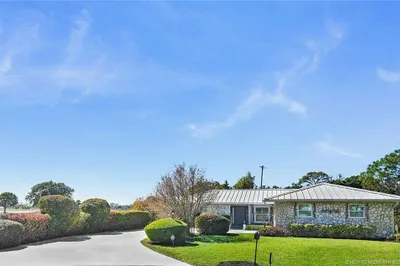 1898 SE Coronado Lane 1