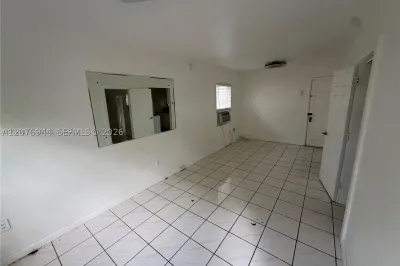 2430 SW 25th Ter #3 1