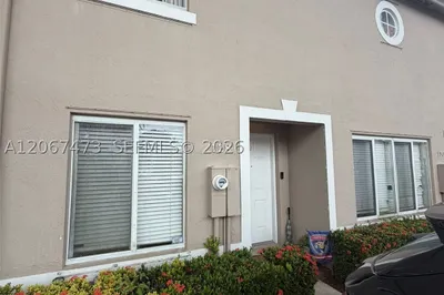128 Riviera Cir #128 1