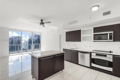 90 SW 3rd St #4403 1