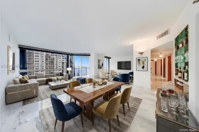 520 Brickell Key Dr #A1104 1