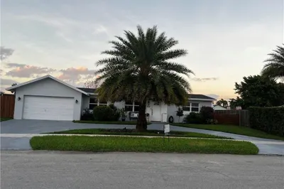 8511 NW 185th Street 1