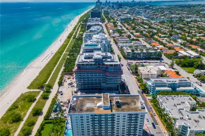 9195 Collins Ave #509 1
