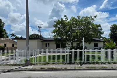 17301 NW 47th Ave 1