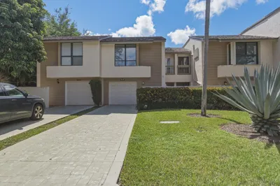 6024 Glendale Drive 1