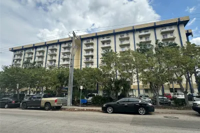801 NW 47th Ave #215W 1