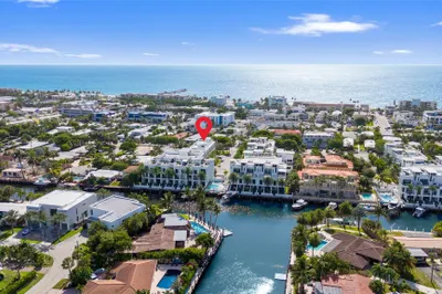 221 Shore Court 1