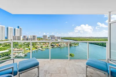 400 SUNNY ISLES Boulevard #1608 1