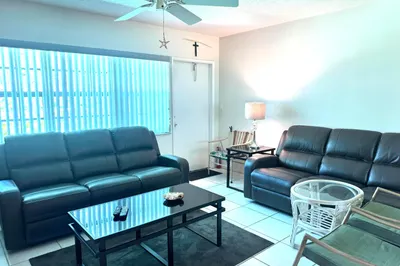 5200 NE 24th Terrace #C116 1