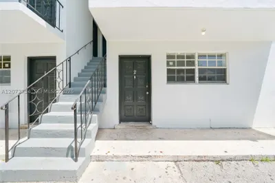 219 NW 10th Ave #APT #2 1