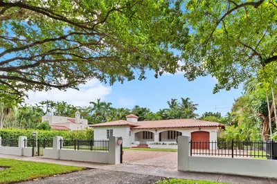 1808 Granada Blvd 1
