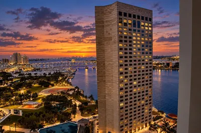 325 S Biscayne Blvd #2722 1