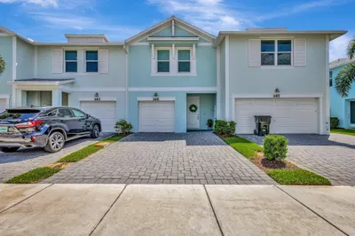 345 SE Angler Drive 1