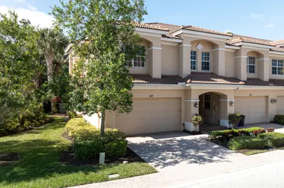 147 SW Walking Path 1