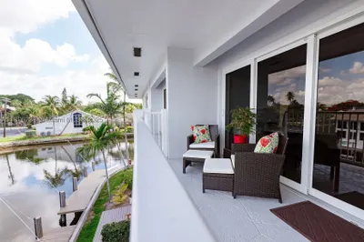 535 Hendricks Isle #303 1