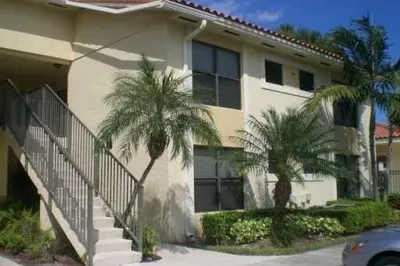 1477 Lake Crystal Drive #D 1
