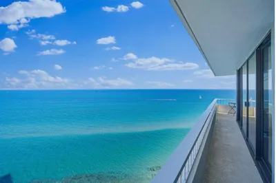 5540 N Ocean Drive #8c 1