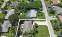20 Windsor Road E Photo