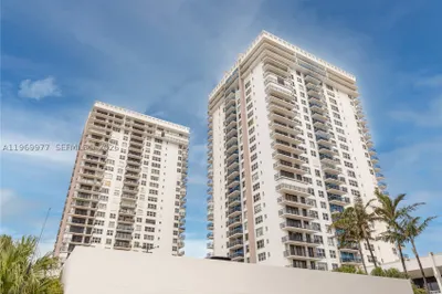 2101 S Ocean Dr #2804 1