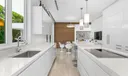 228 Seabreeze Avenue Photo