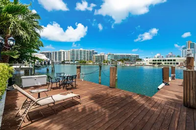 Dock