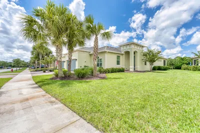 11008 SW Winding Lakes Circle 1