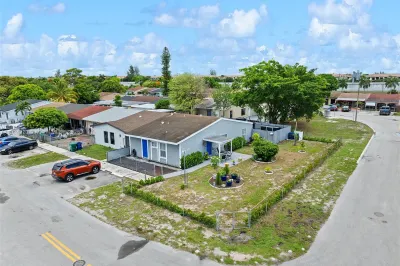 21359 NW 39th Ave 1