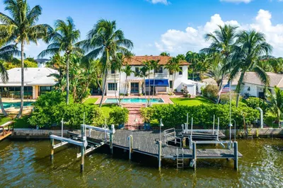 25 Harbor Drive 1