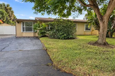 4840 NW 10th Ter 1