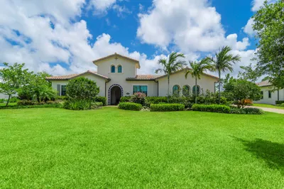 8181 SE Grassy Hollow Trail 1