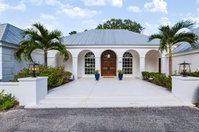 14 Riverview Drive 1