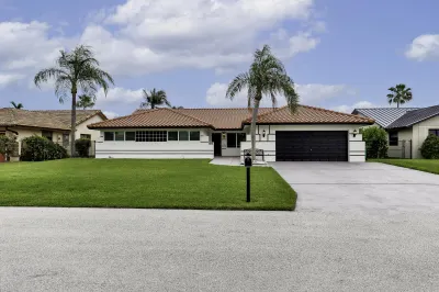 6440 Olde Moat Way 1