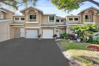2260 W Discovery Cir W 1