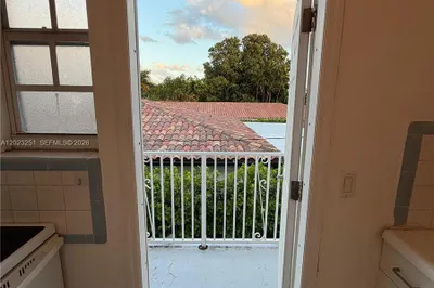 2200 Calais Dr #5 1