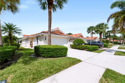 8284 SE Double Tree Drive 1
