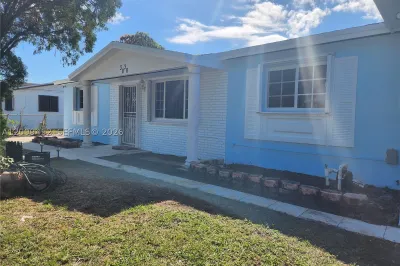 3030 NW 212th St 1