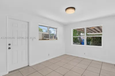 2513 NE 33rd Ave #1-2 1