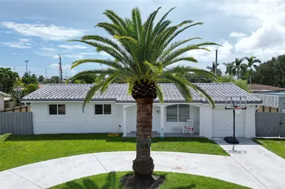 9020 SW 45th Ter 1