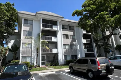 711 N Pine Island Rd #211 1