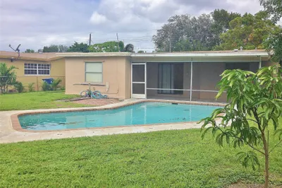 7510 NW 23rd Street 1