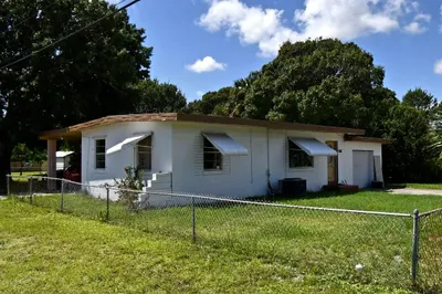 201 Osceola Avenue 1