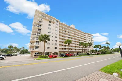 1-web-or-mls-1050-hillsboro-mile-203w