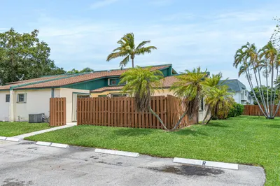 1004 Manor Drive 1