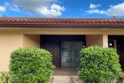 5933 Forest Hill Boulevard #1 1