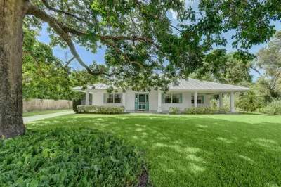 5121 SE Great Pocket Trail 1